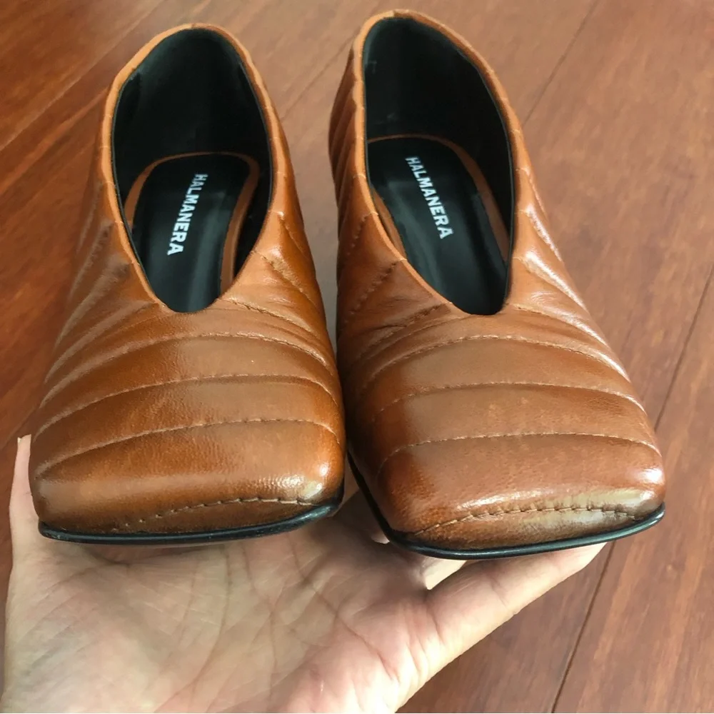 Halmanera Italy well man crafted leather quilted padded square toe cognac pump - Picture 7 of 16